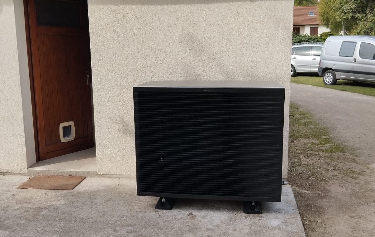 Installation d’une pompe à chaleur air/eau à Saran 45770